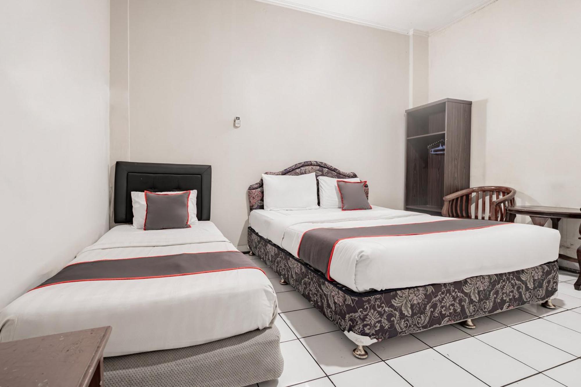 Collection O Hotel Sanira Bandung Exterior foto